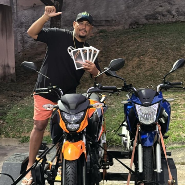 2 Titan 0km + Bilhetes premiados